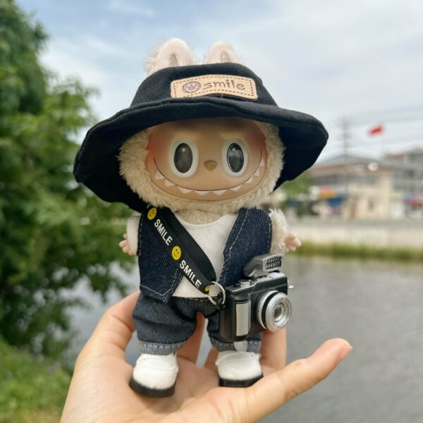 Labubu Photographer Doll Costume Set 17cm Keychain - Image 9