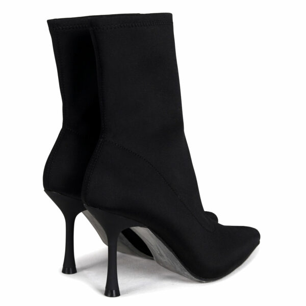 Effortless Glam Over-the-Knee Boots - Image 4