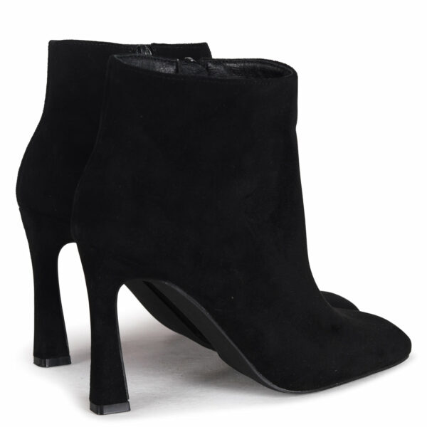 Casual Luxe Flat Boots - Image 4