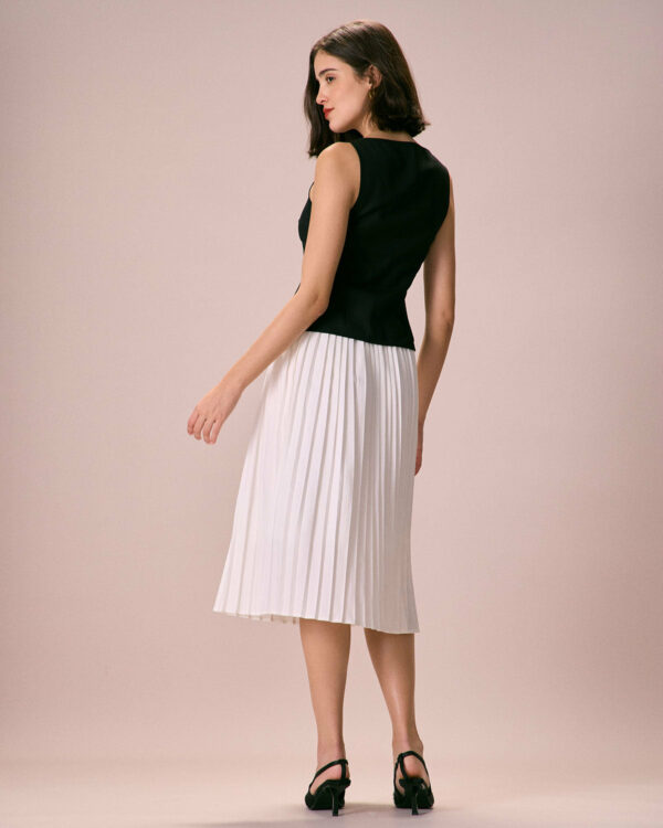 The Black Boat Neck Button Tank Top - Image 4